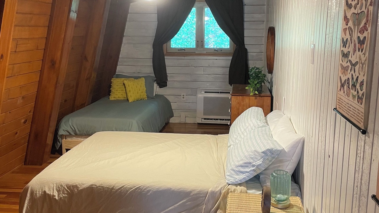 Photo of Bedroom in Treasure Lake