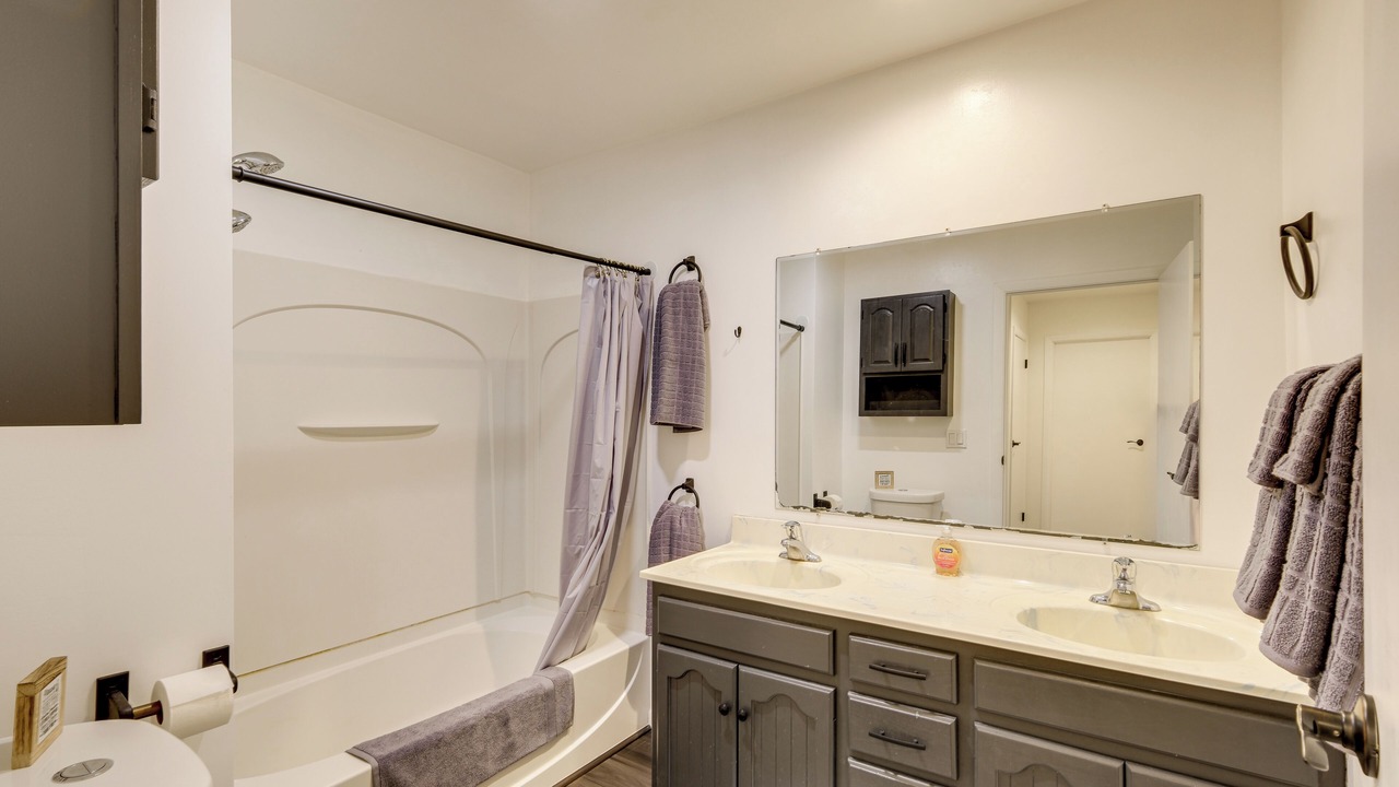 Photo of Bathroom in Ashland