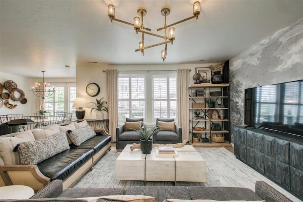 Photo of Livingroom in Eagle