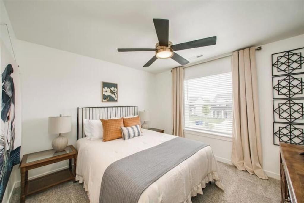 Photo of Bedroom in Eagle