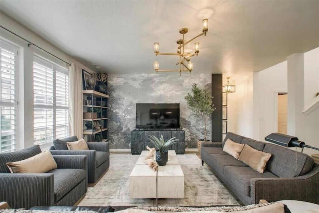 Photo of Livingroom in Eagle