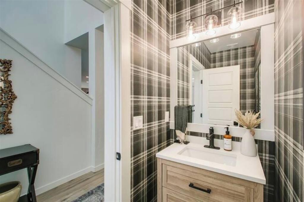 Photo of Bathroom in Eagle
