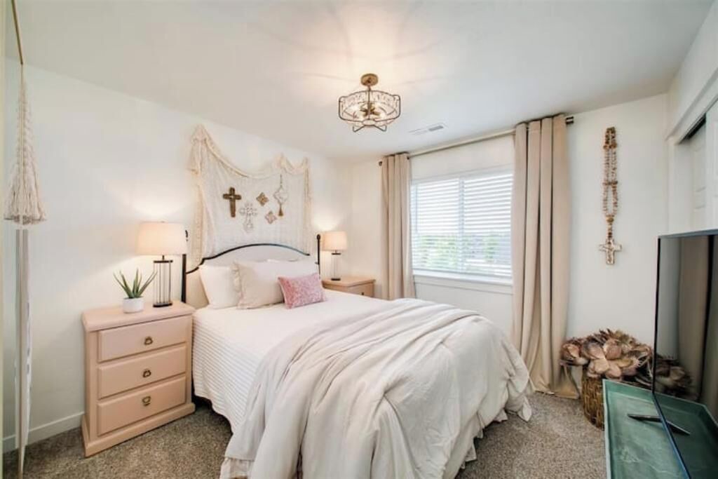 Photo of Bedroom in Eagle