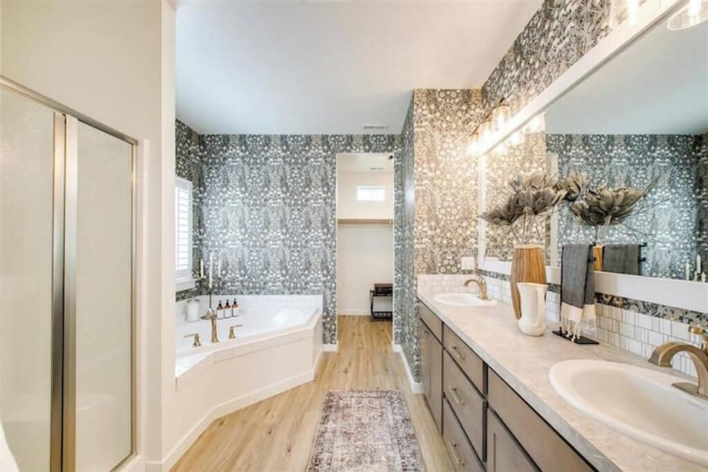 Photo of Bathroom in Eagle