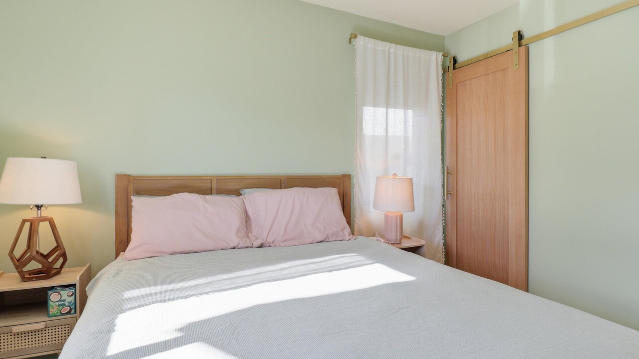 Photo of Bedroom in Cypress Park