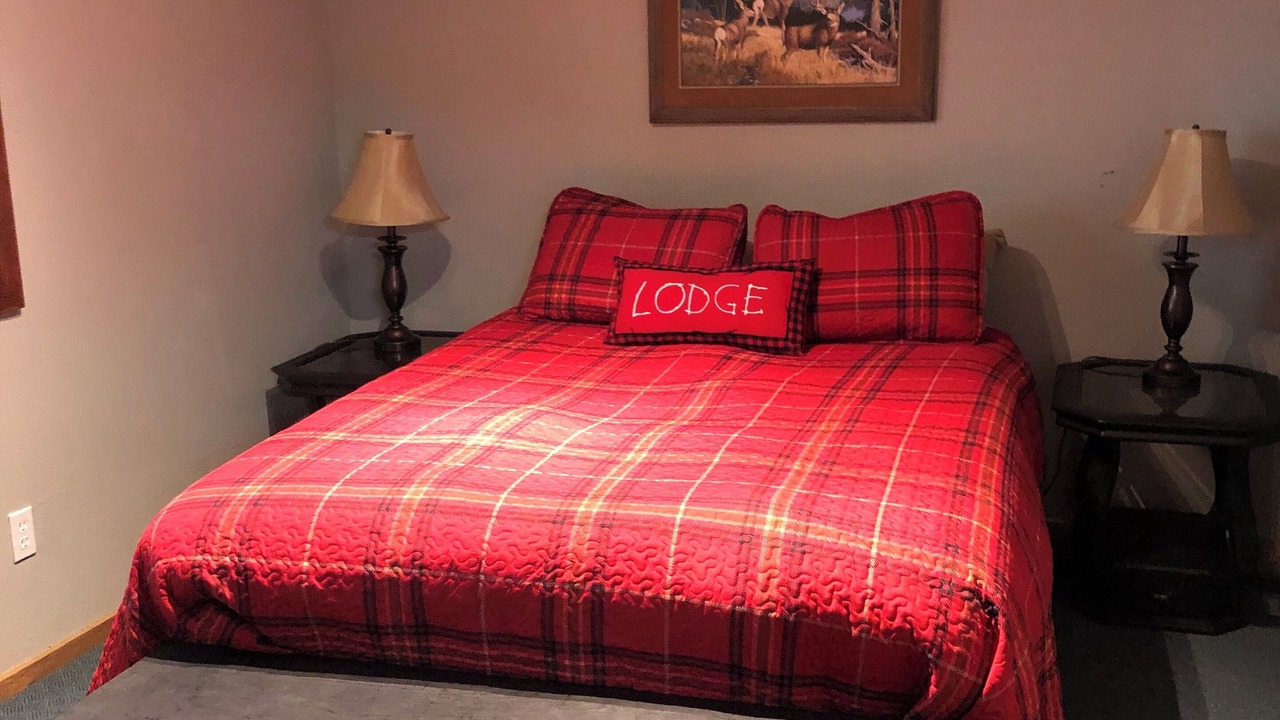 Photo of Bedroom in Noxon
