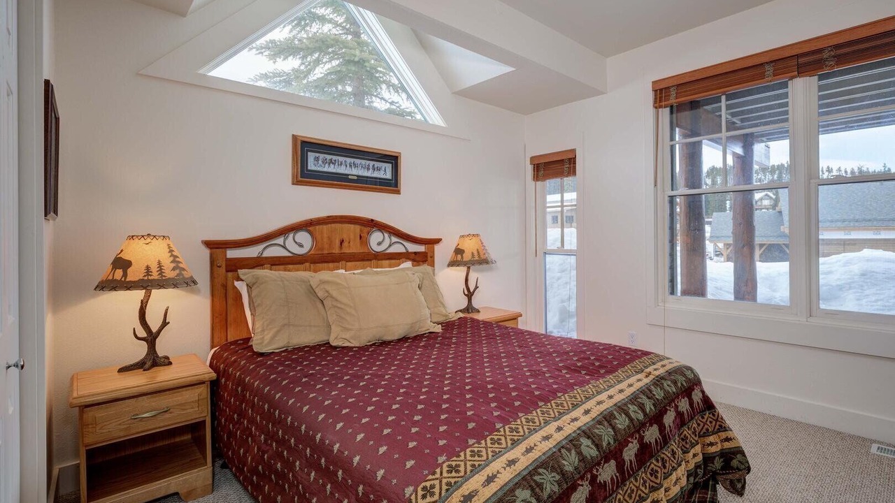 Photo of Bedroom in Saddle Ridge