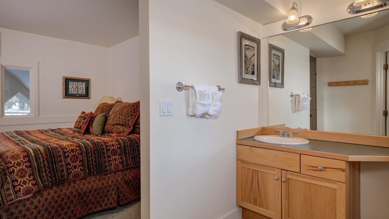 Photo of Bathroom in Saddle Ridge