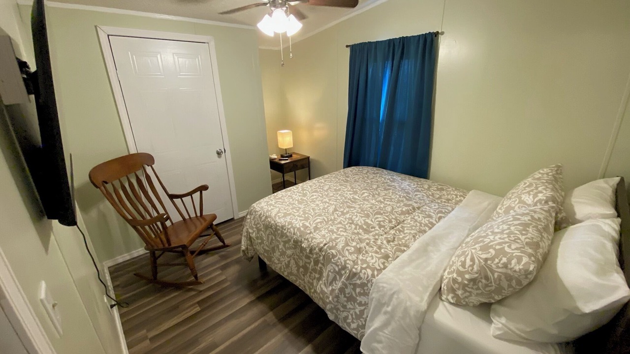 Photo of Bedroom in Mount Vernon