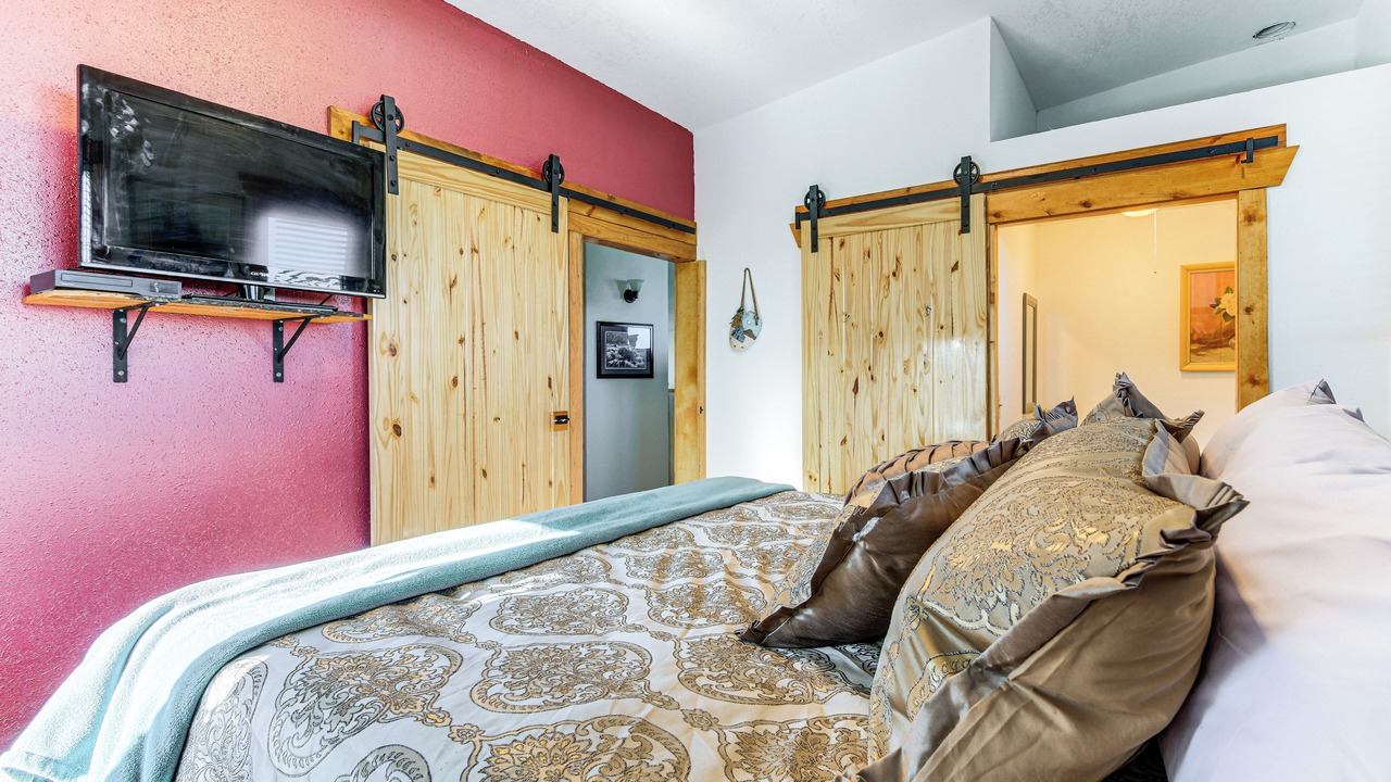 Photo of Bedroom in Pinedale