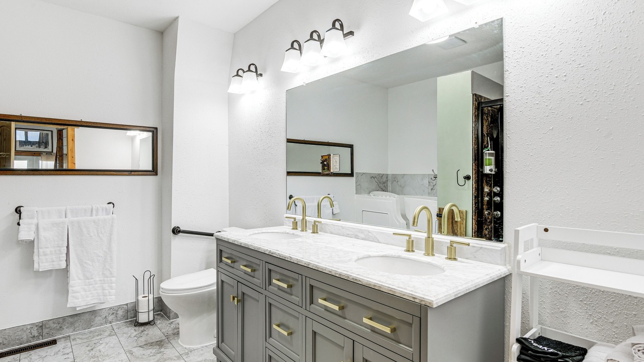 Photo of Bathroom in Pinedale