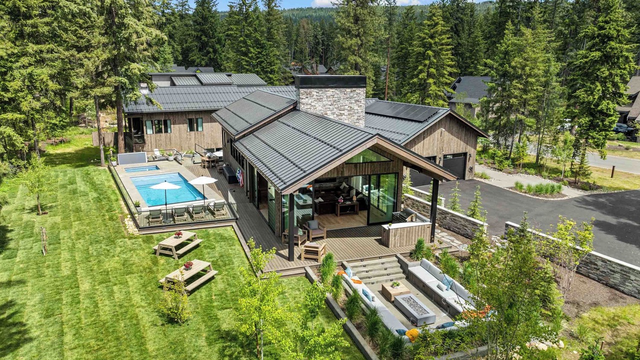 Photo of Outdoor in Roslyn