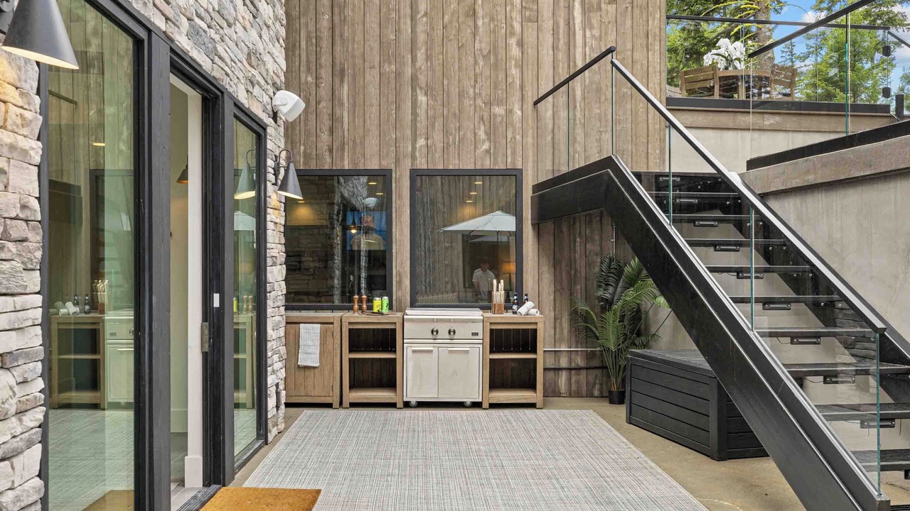 Photo of Outdoor in Roslyn