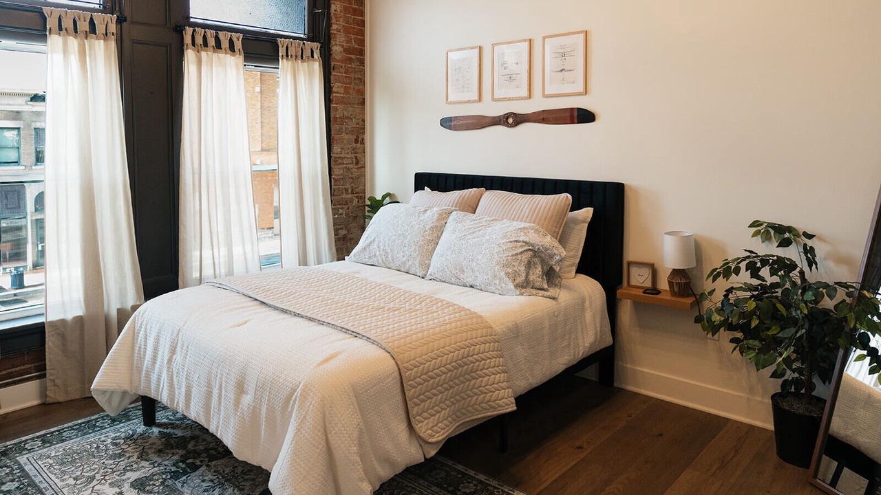 Photo of Bedroom in Troy