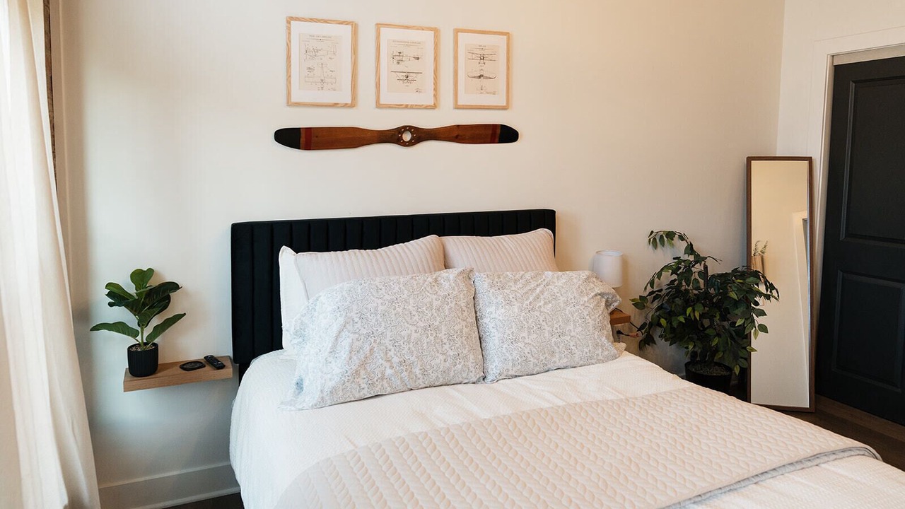 Photo of Bedroom in Troy