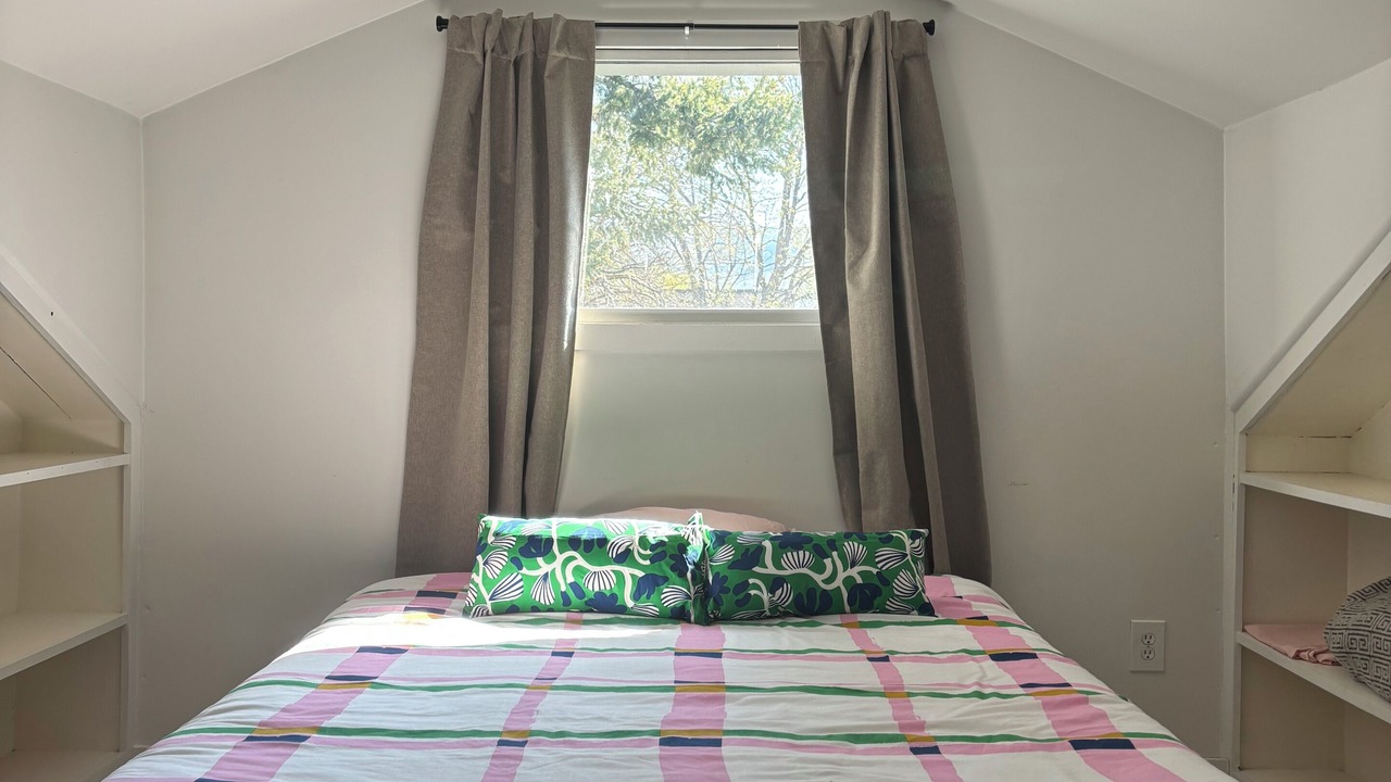 Photo of Bedroom in Westside