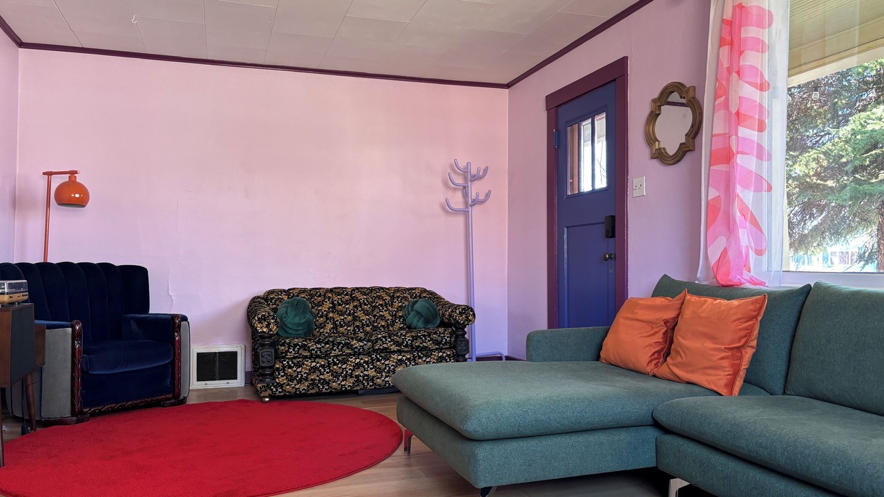 Photo of Livingroom in Westside