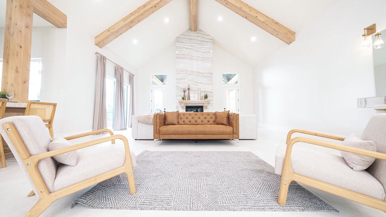Photo of Livingroom in Huntsville