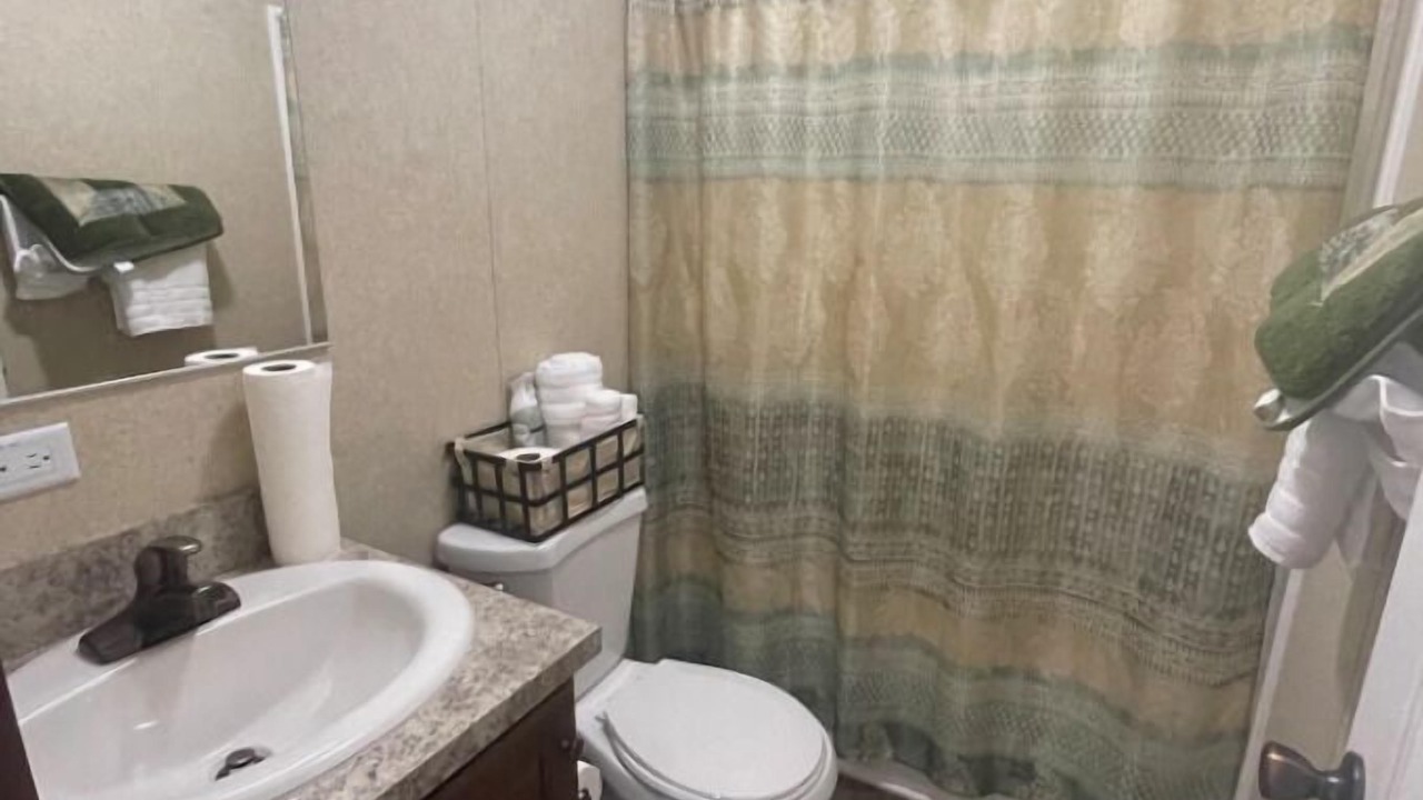 Photo of Bathroom in Warren