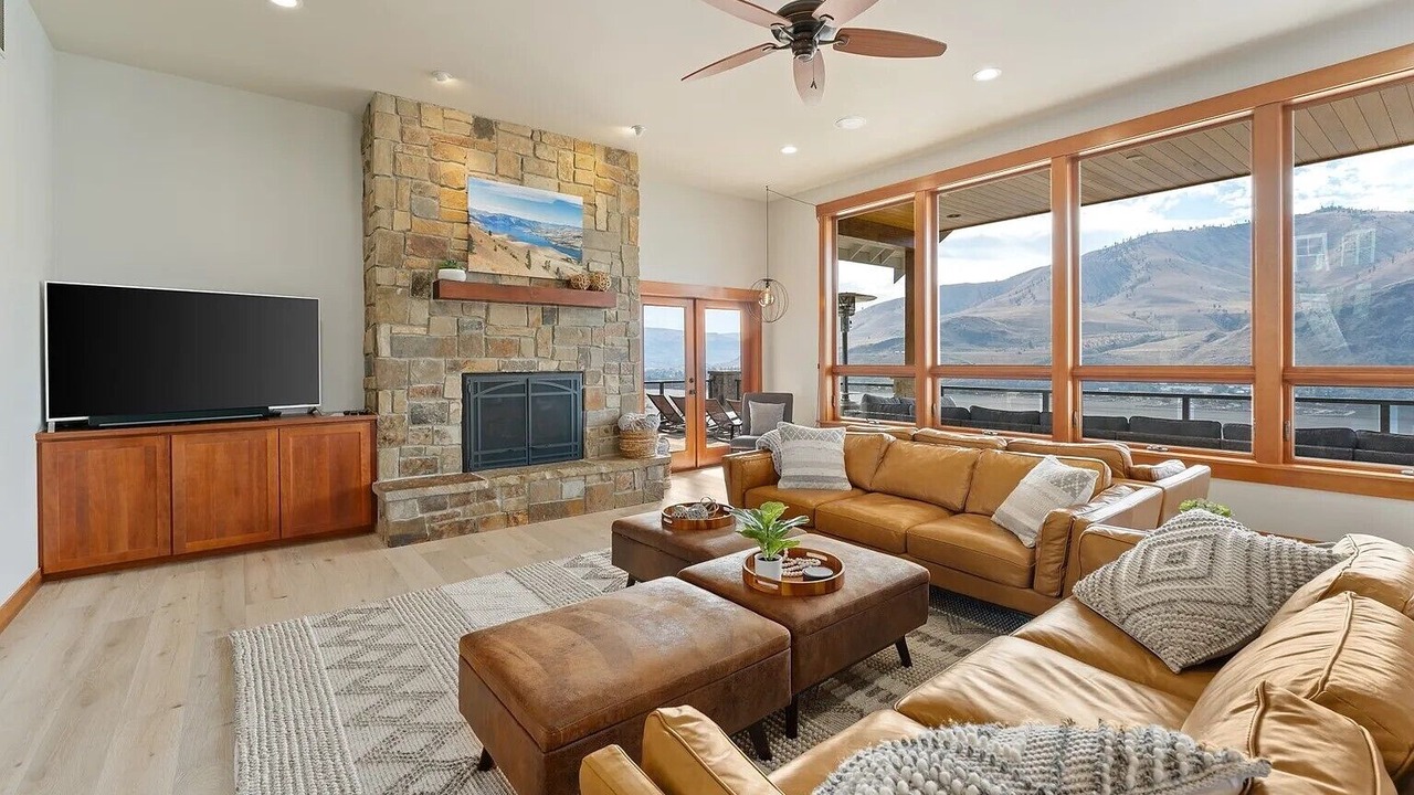Photo of Livingroom in Chelan