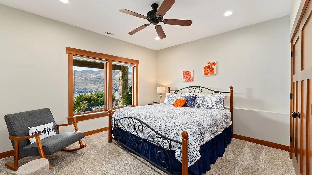 Photo of Bedroom in Chelan