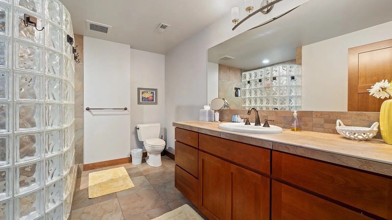Photo of Bathroom in Chelan