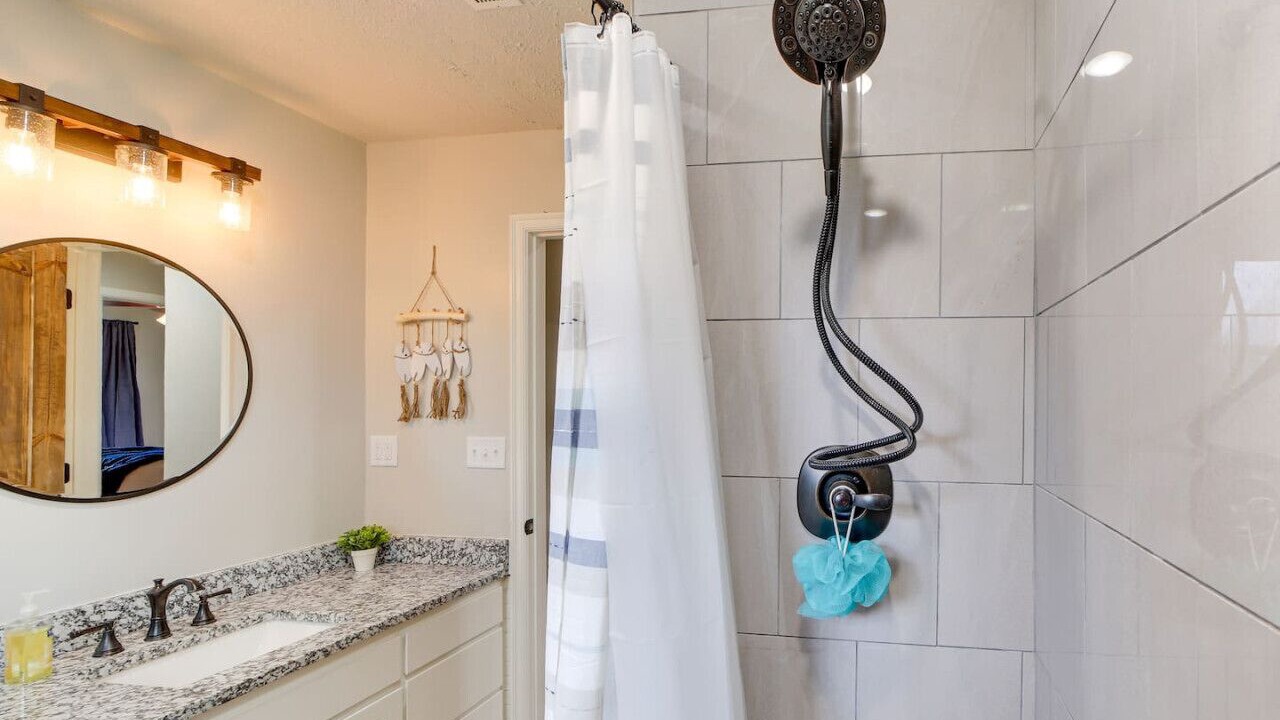 Photo of Bathroom in Checotah