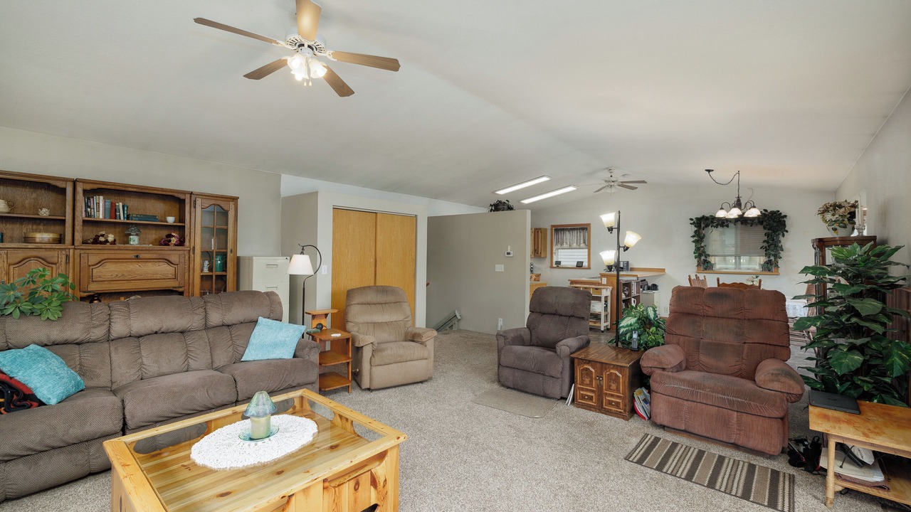 Photo of Livingroom in Gardiner