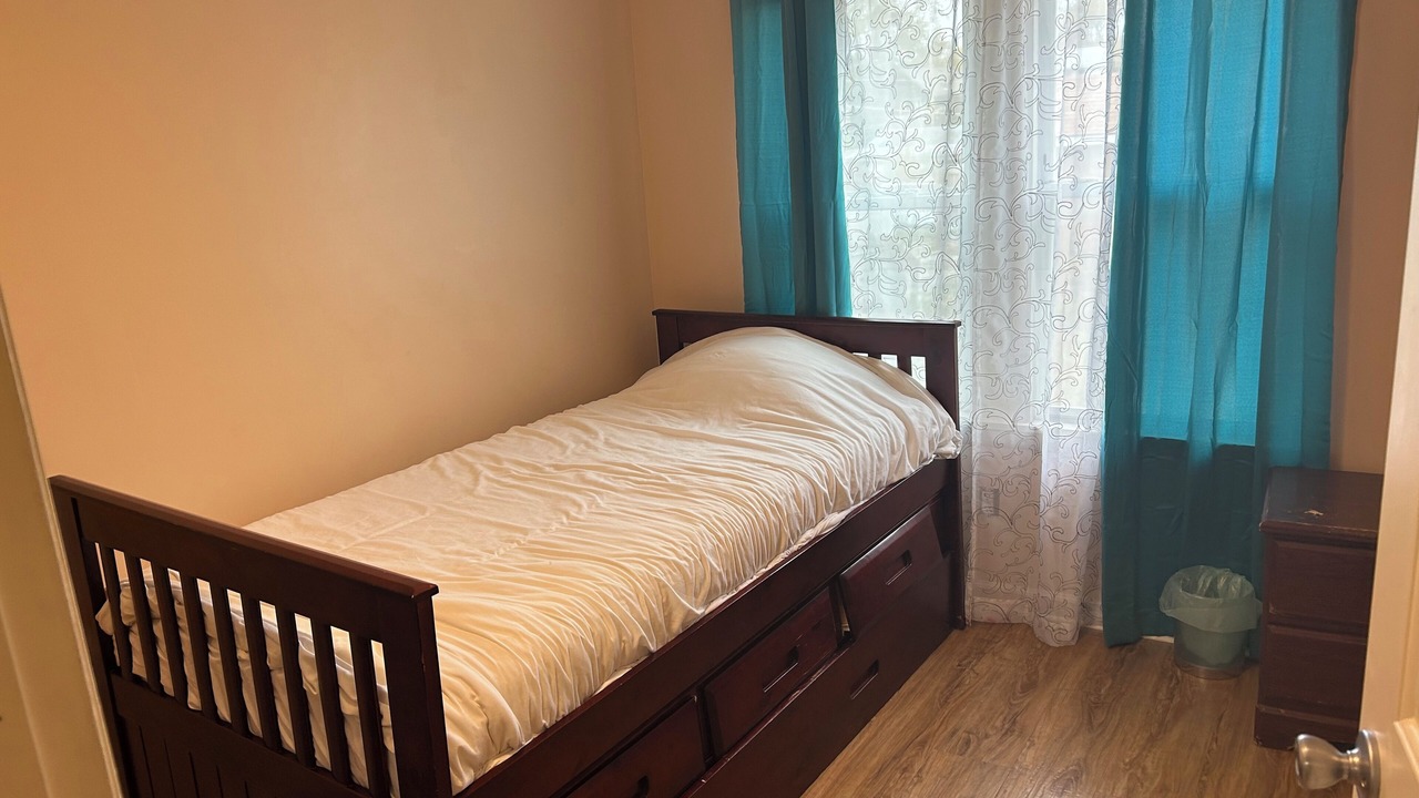 Photo of Bedroom in Sand Springs