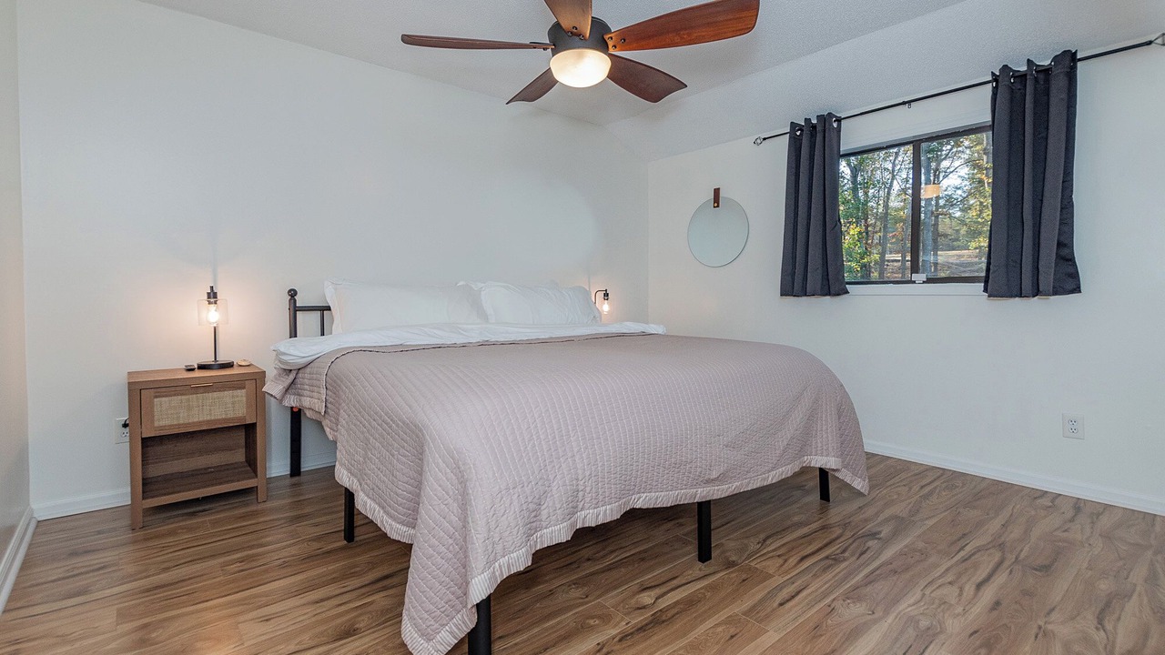 Photo of Bedroom in Southmont