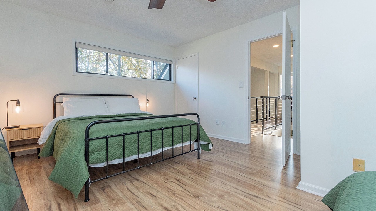 Photo of Bedroom in Southmont