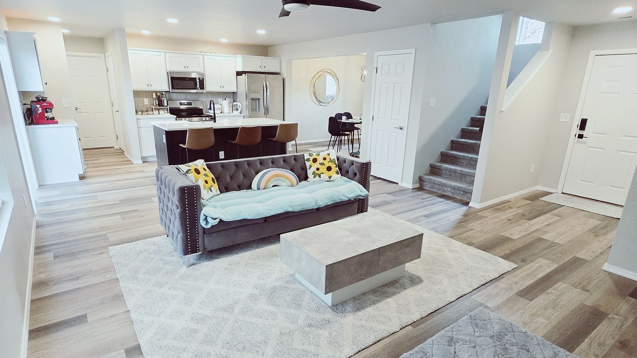 Photo of Livingroom in Southwest Ada County Alliance