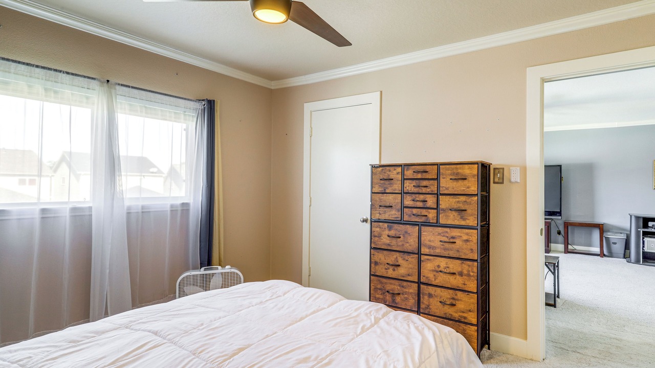 Photo of Bedroom in Lakeville
