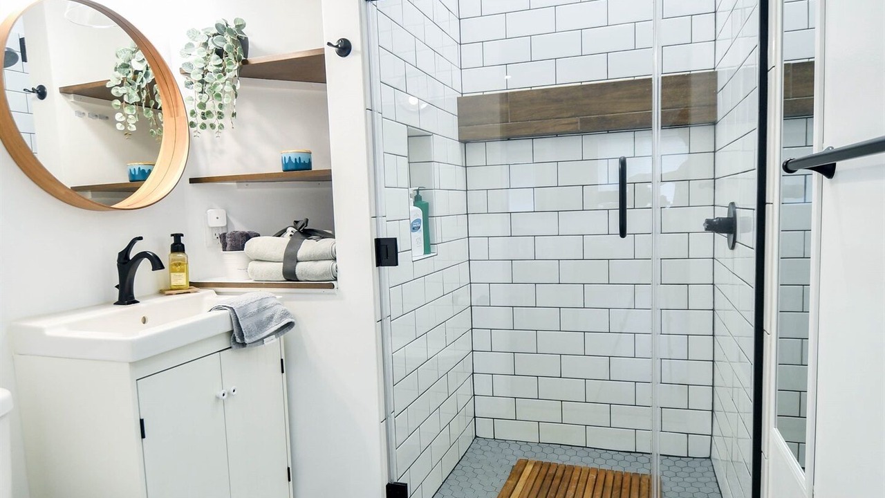Photo of Bathroom in Sugarcreek