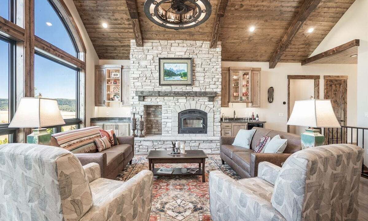 Photo of Livingroom in Island Park