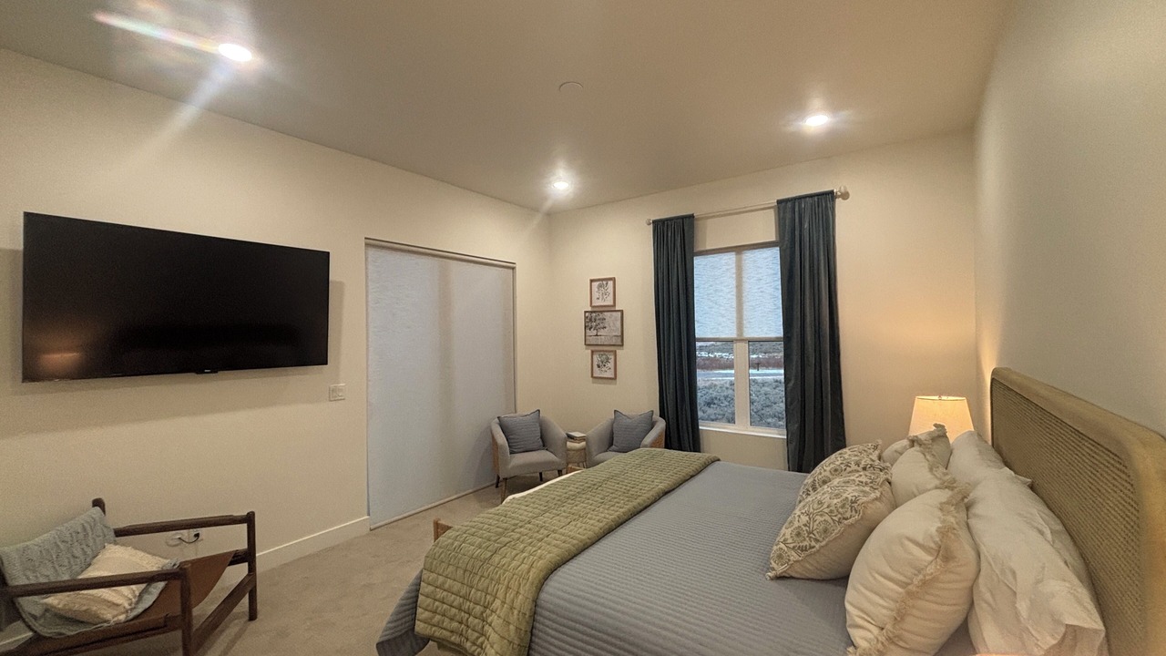 Photo of Bedroom in Fish Haven