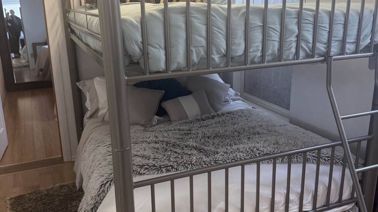 Photo of Bedroom in Mission Beach