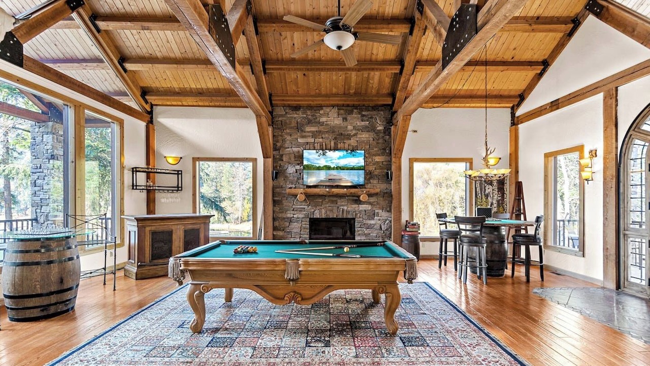 Photo of Livingroom in Hayden