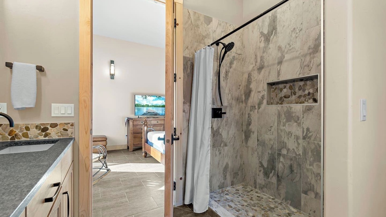 Photo of Bathroom in Hayden