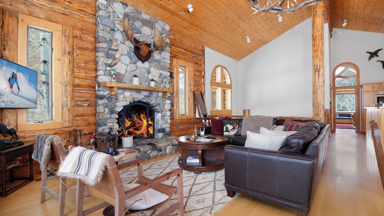 Photo of Livingroom in Hailey
