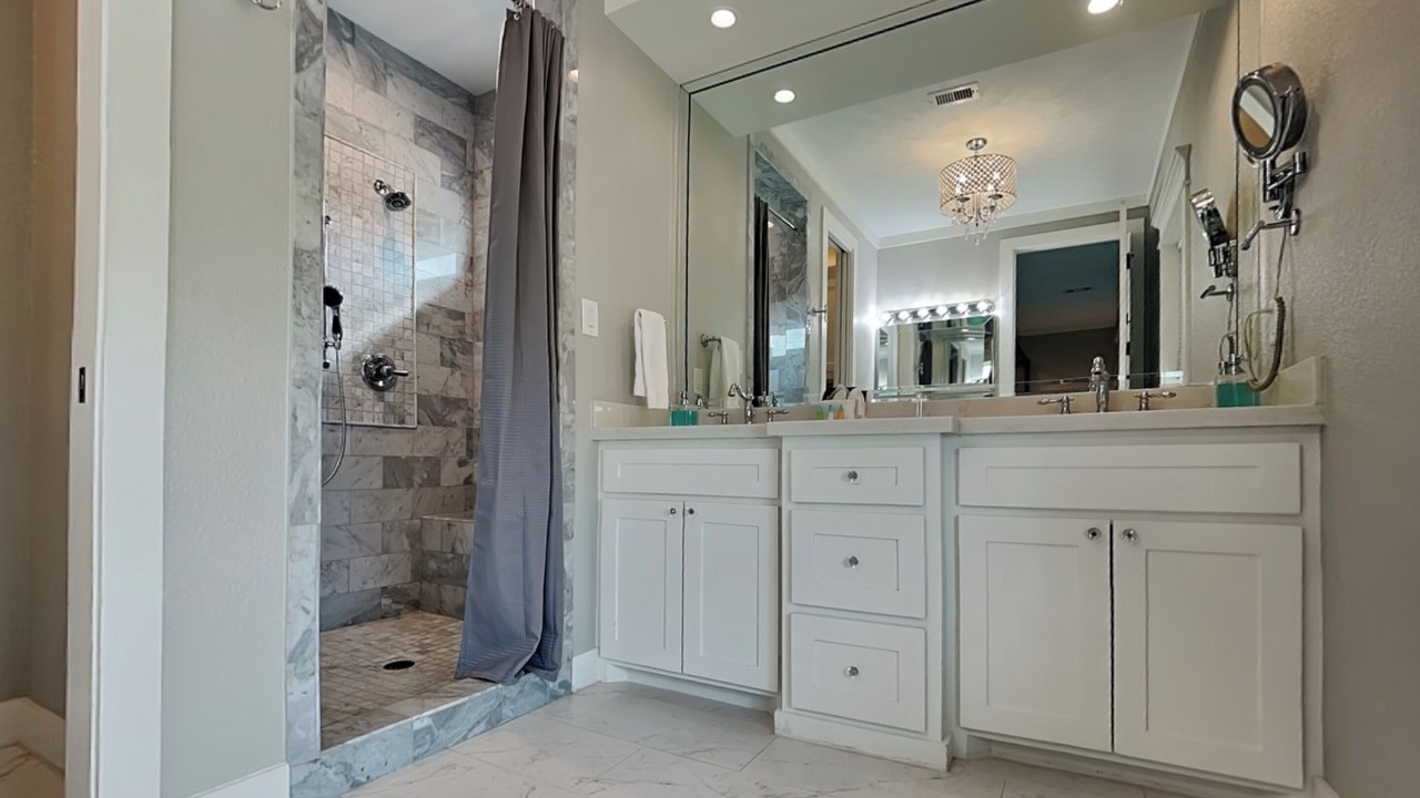 Photo of Bathroom in Terramar Beach