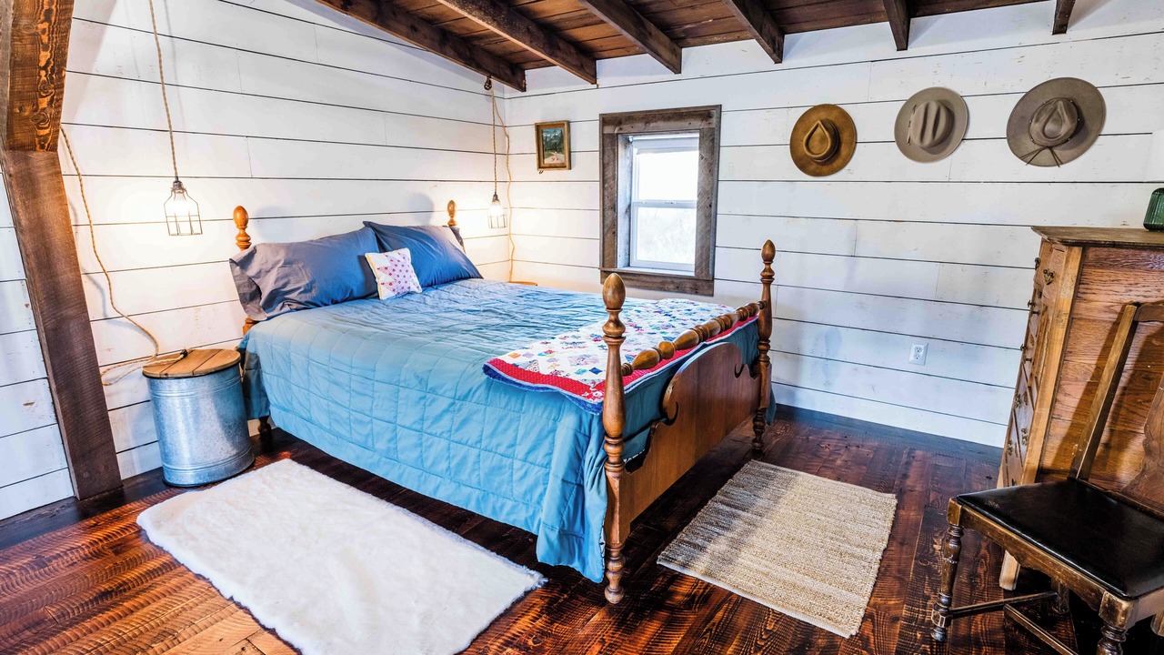 Photo of Bedroom in Martin City