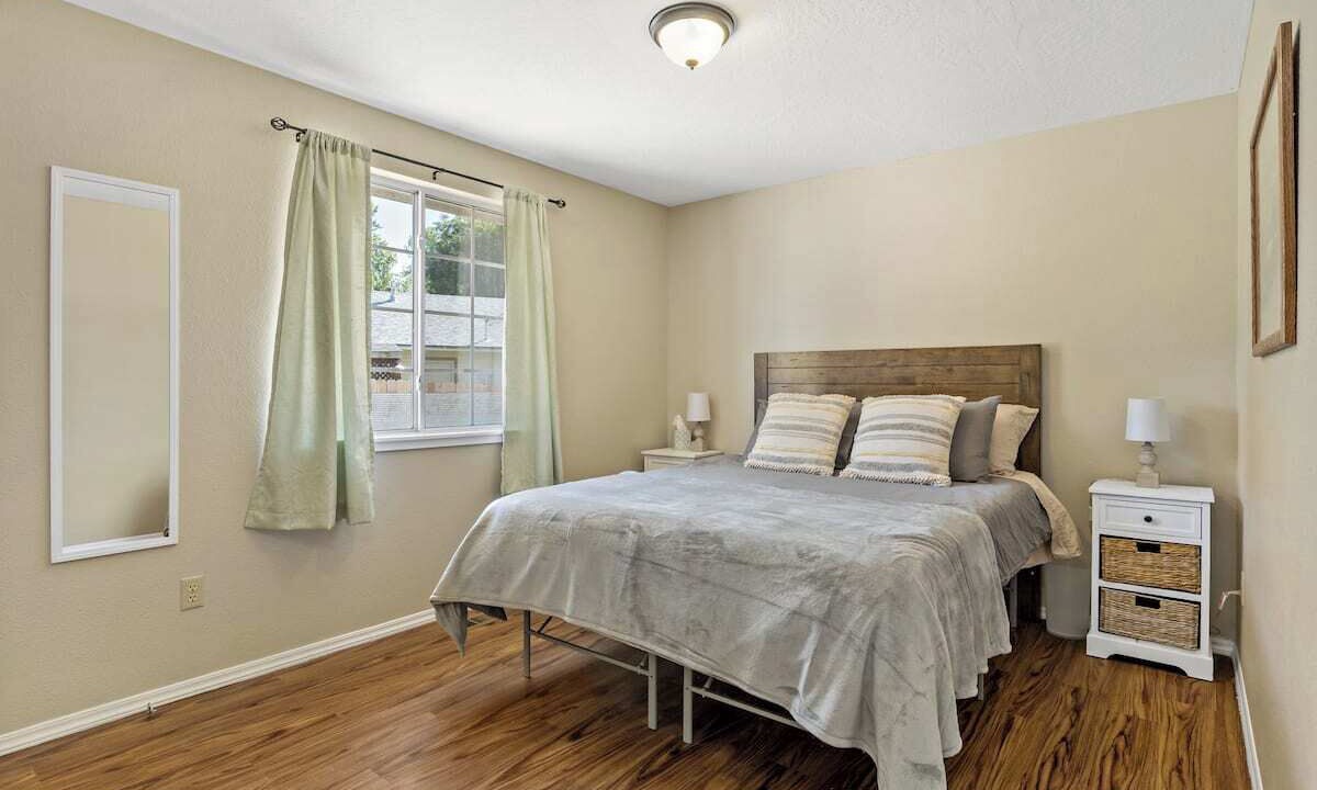 Photo of Bedroom in Veterans Park