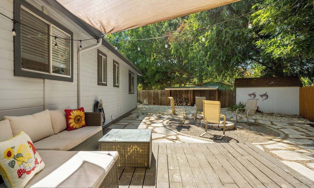 Photo of Patio Balcony in Veterans Park