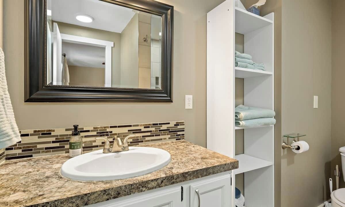 Photo of Bathroom in Veterans Park