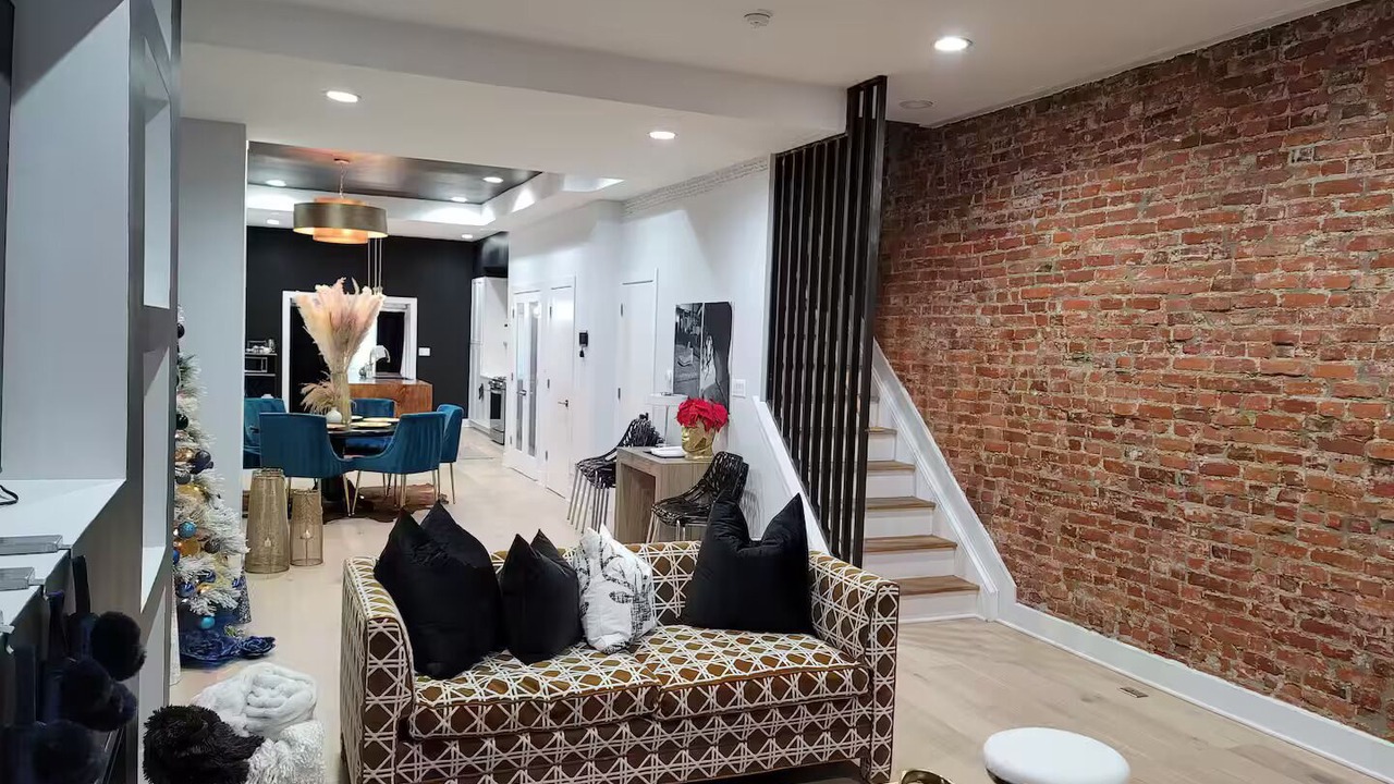 Photo of Livingroom in Northwest Philadelphia