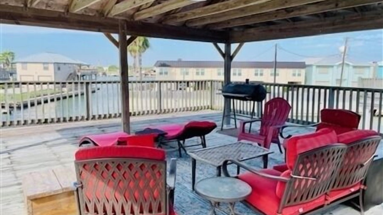 Photo of Patio Balcony in Port Mansfield