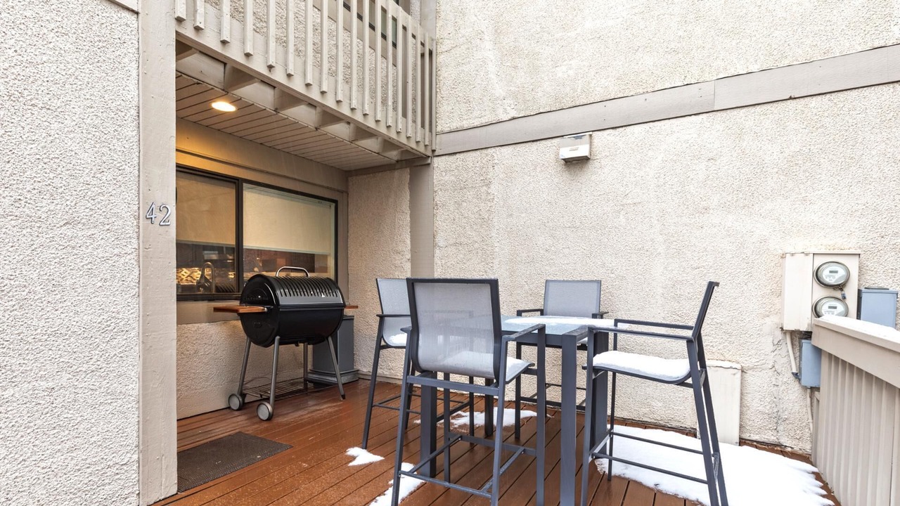 Photo of Outdoor in Park Meadows