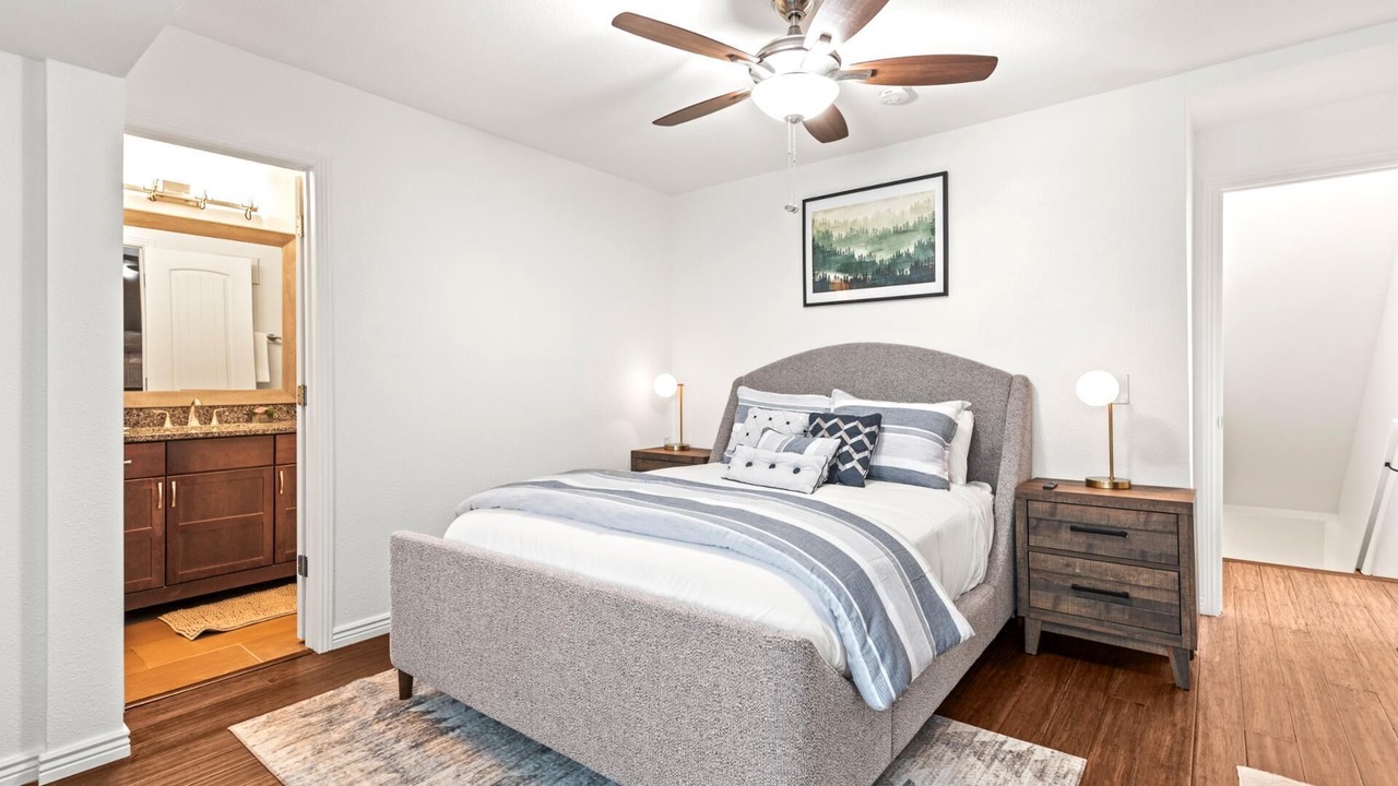 Photo of Bedroom in Park Meadows