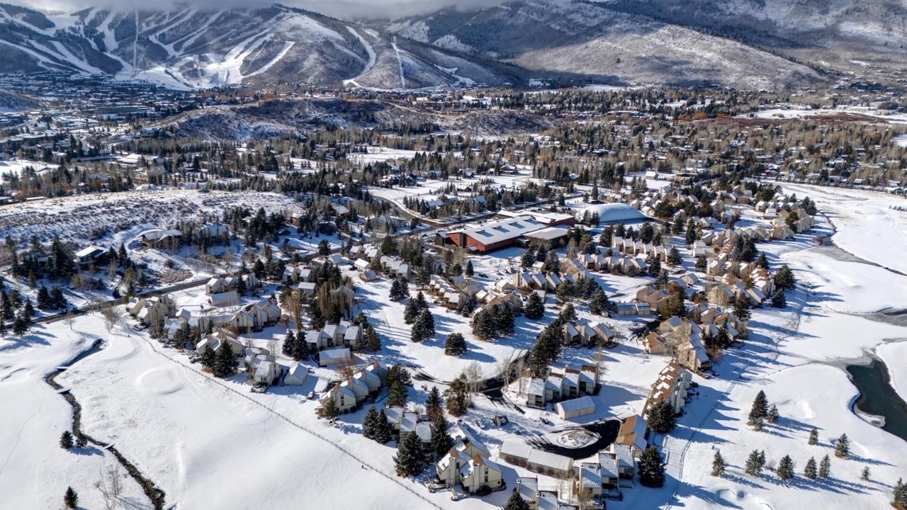 Photo of Outdoor in Park Meadows